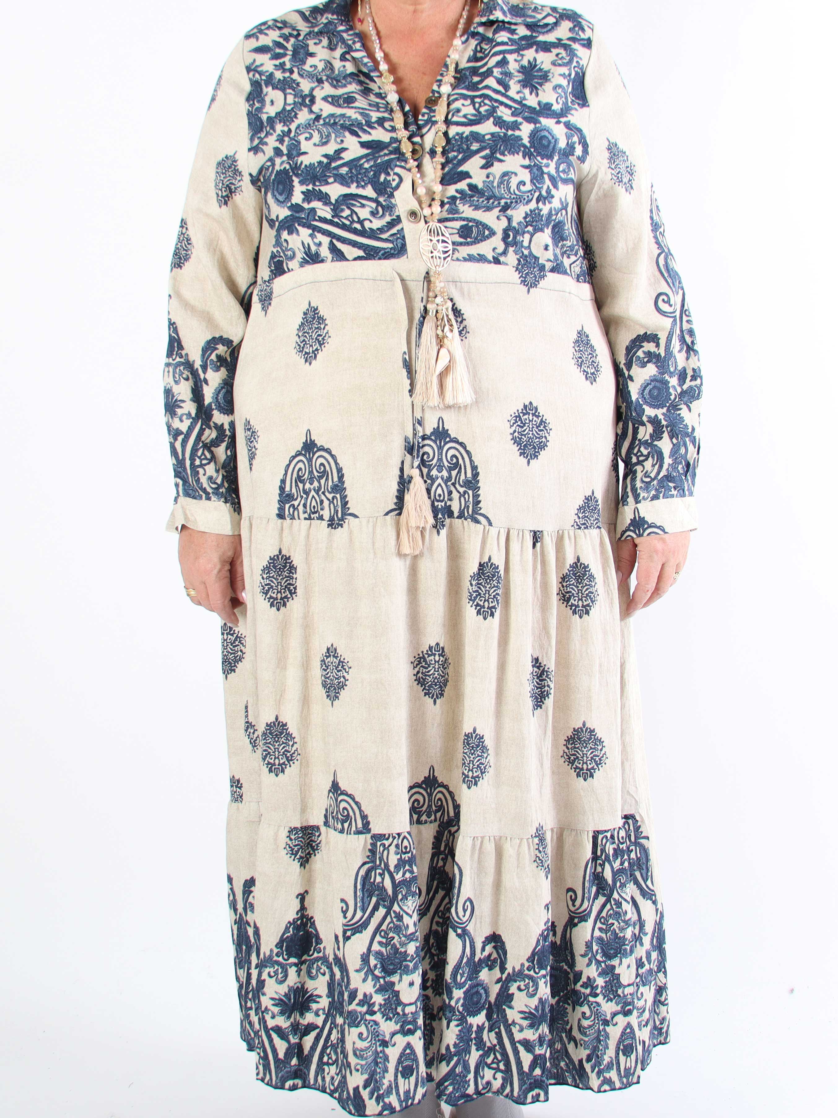 Kira - Lång bohemisk plus size-klänning med mönster